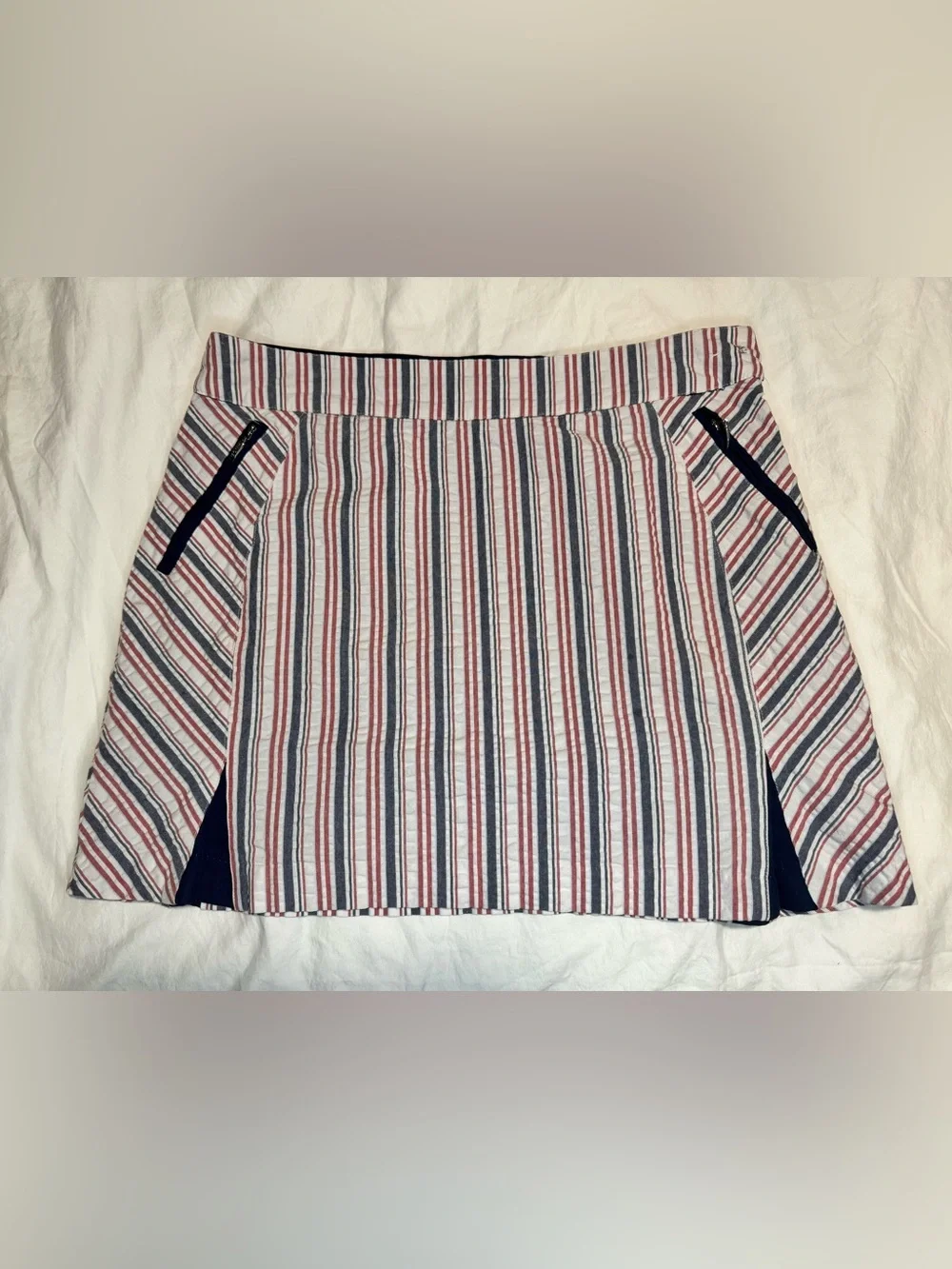 IZOD Golf Performance Seersucker Red White & Blue Striped Skort Size 12